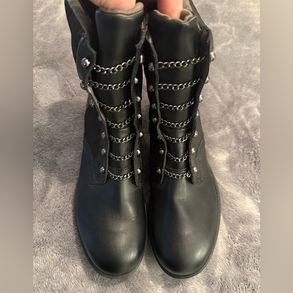 Adrienne Vittadini Black Chain-Embellished Women's zipper Boots